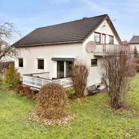 Small With 4 Bedrooms Close To * טרונדהיים